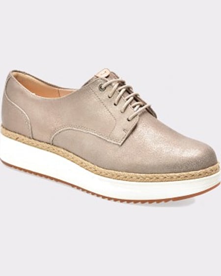 Clarks Pantofi aurii din piele intoarsa