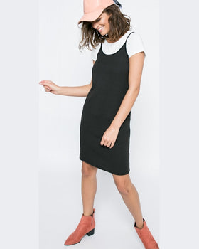 Rochie Vero Moda noor slip negru