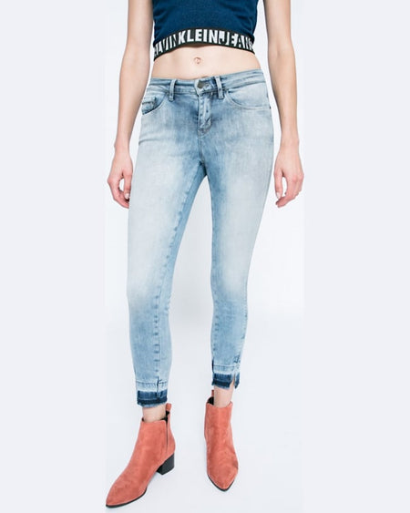 Jeansi Calvin Klein albastru spre gri