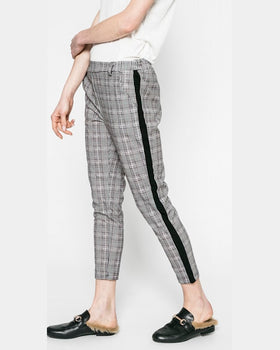 Pantaloni Gri Conici Answear