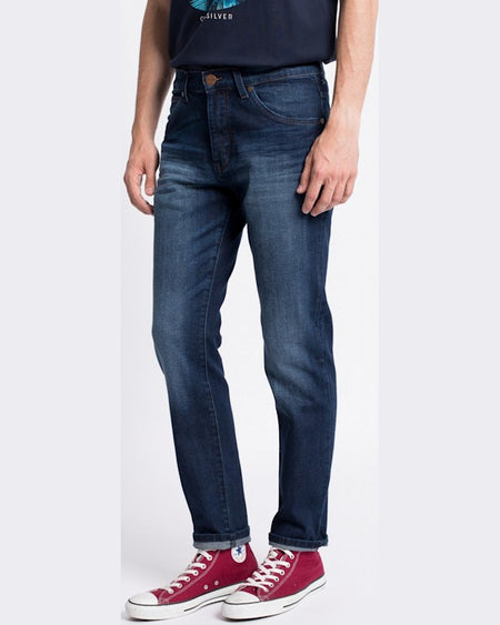 Jeansi Wrangler boyton blaze baza bleumarin